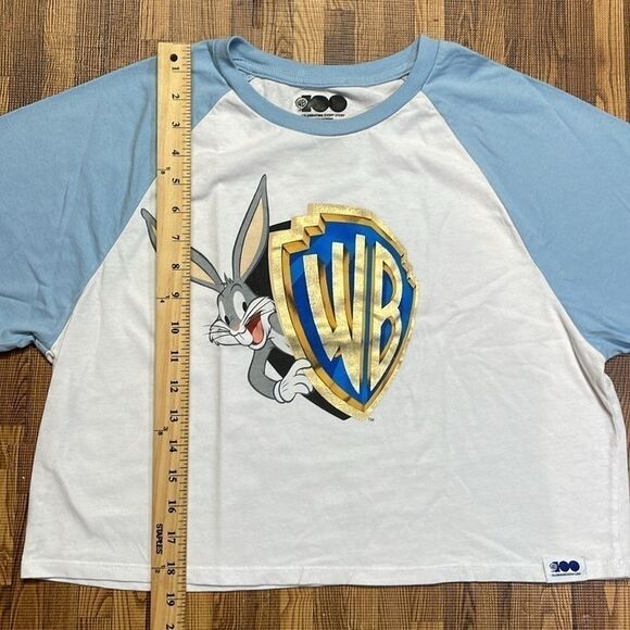 Warner Bros. 100th celebration Bugs Bunny oversize crop woman’s T-shirt size M - Picture 7 of 9